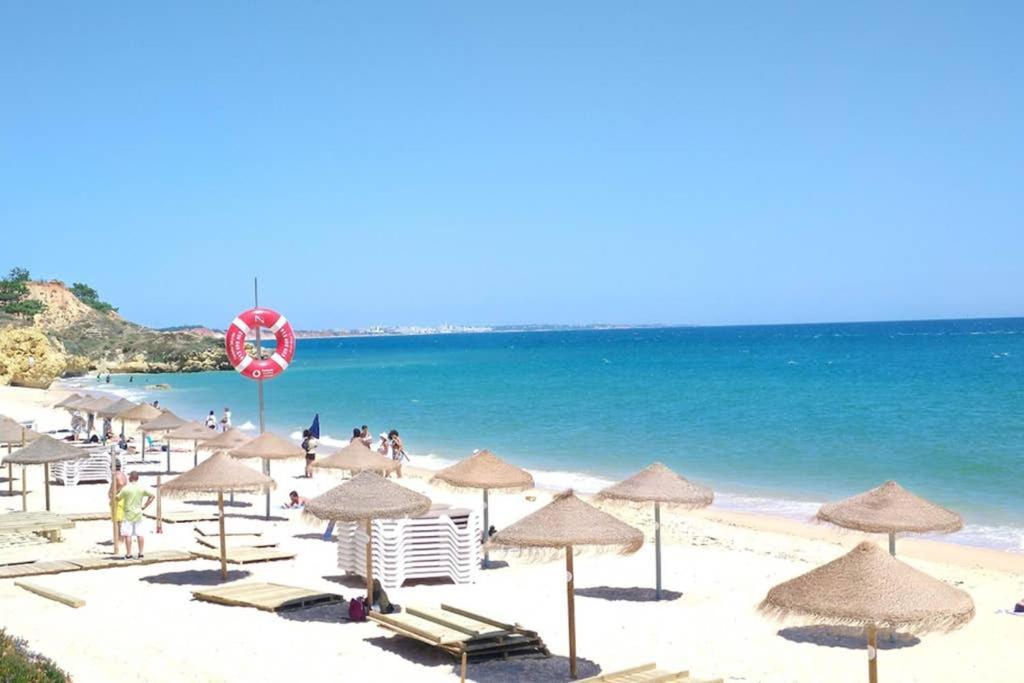 Praia Eulalia With Pool And 5 Minutes From The Beach Albufeira Exterior foto