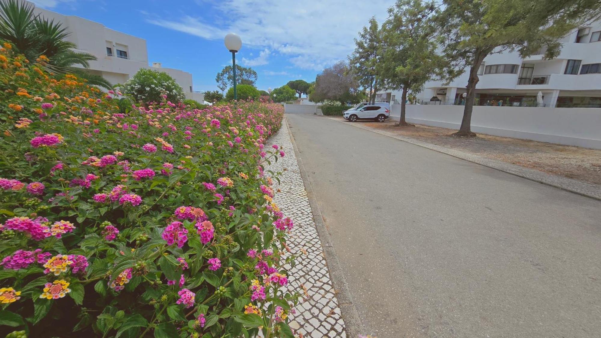 Praia Eulalia With Pool And 5 Minutes From The Beach Albufeira Exterior foto